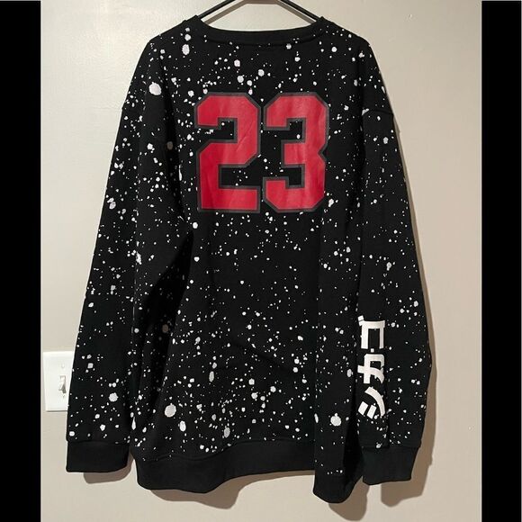 VINTAGE Michael Jordan Bulls sweatshirt - Picture 2 of 4